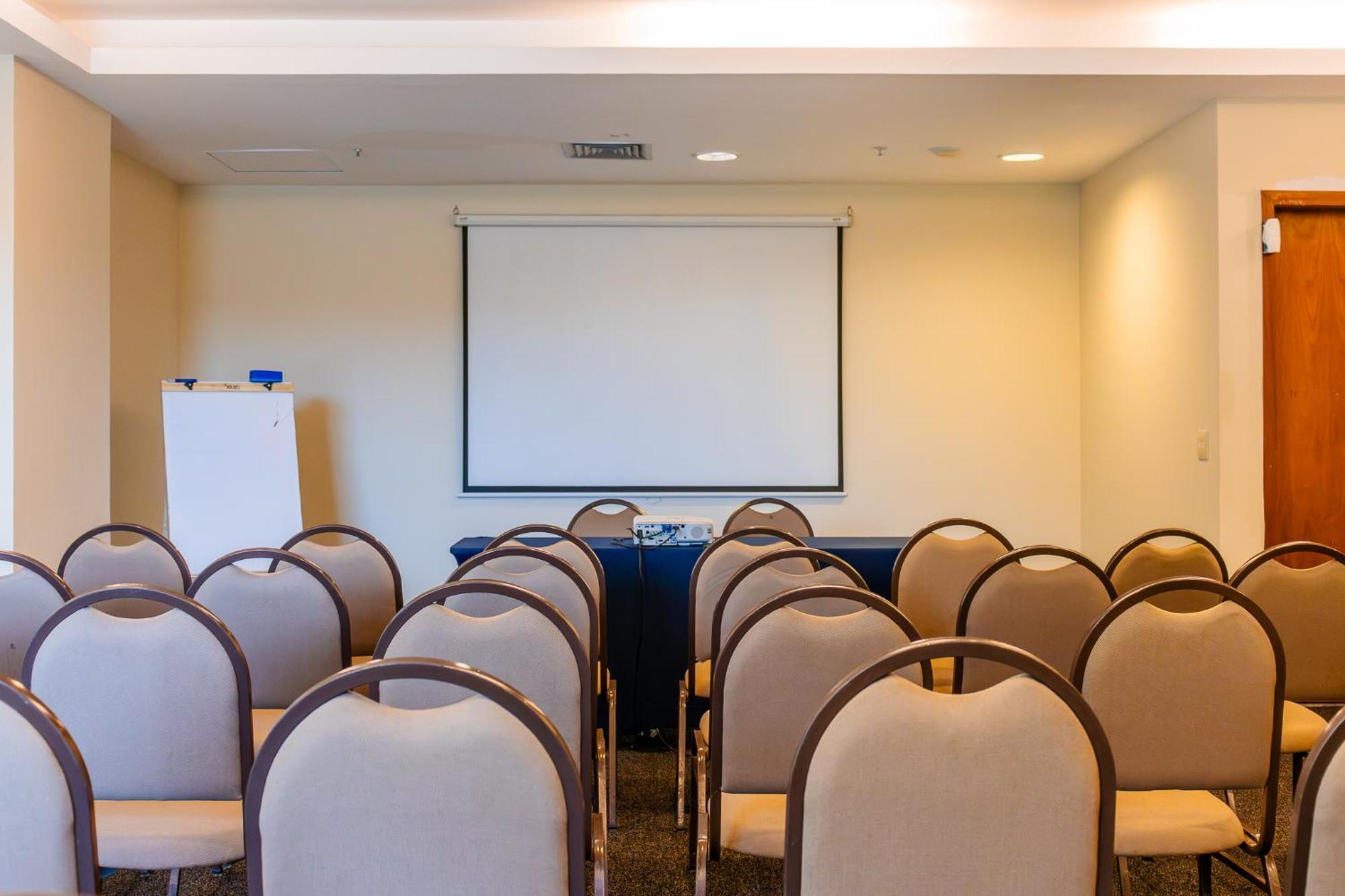 Mercure Macae Bagian luar foto